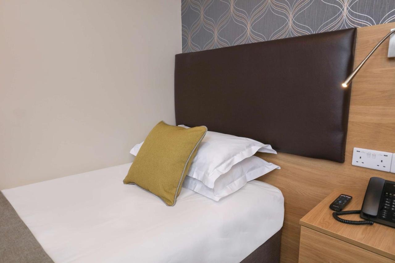 Best Western Northfields Ealing Hotel London Exteriör bild